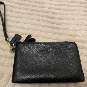 Black leather Coach clutch